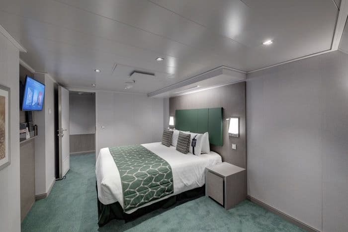 MSC Cruises MSC Seaview Accommodation Grand Suite 2.jpg